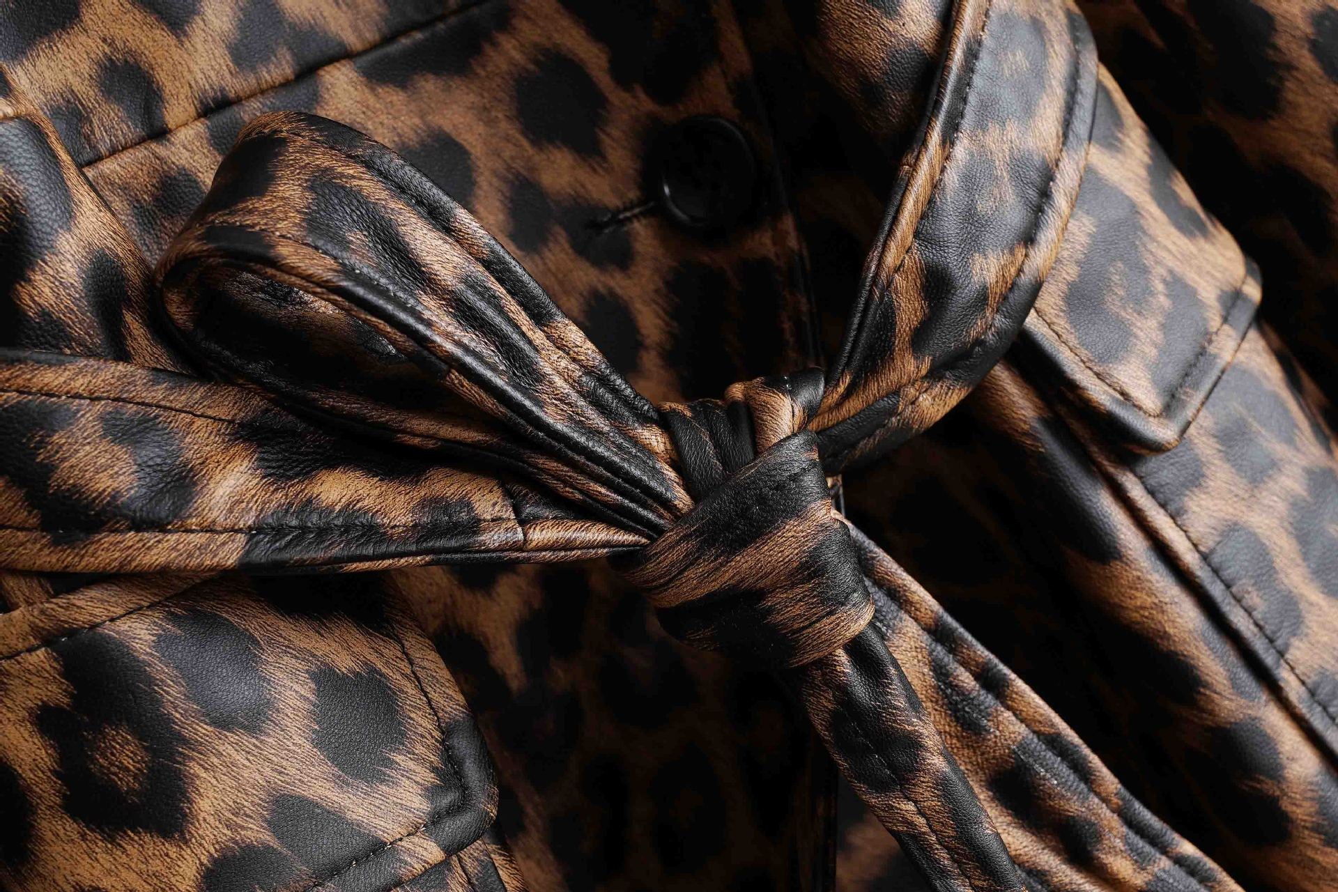 Savannah – Langer Mantel aus Echt-Wildleder