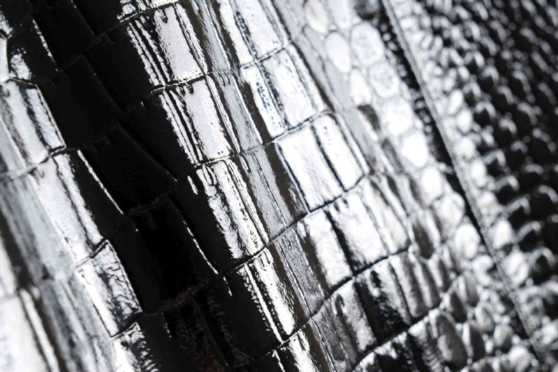Patent Croco Glam – Glänzendes Schwarz Echtleder