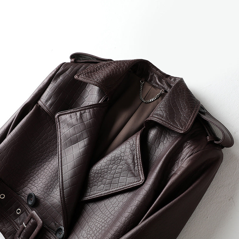 Jacke und Rock im Kroko-Design (Bordeaux)