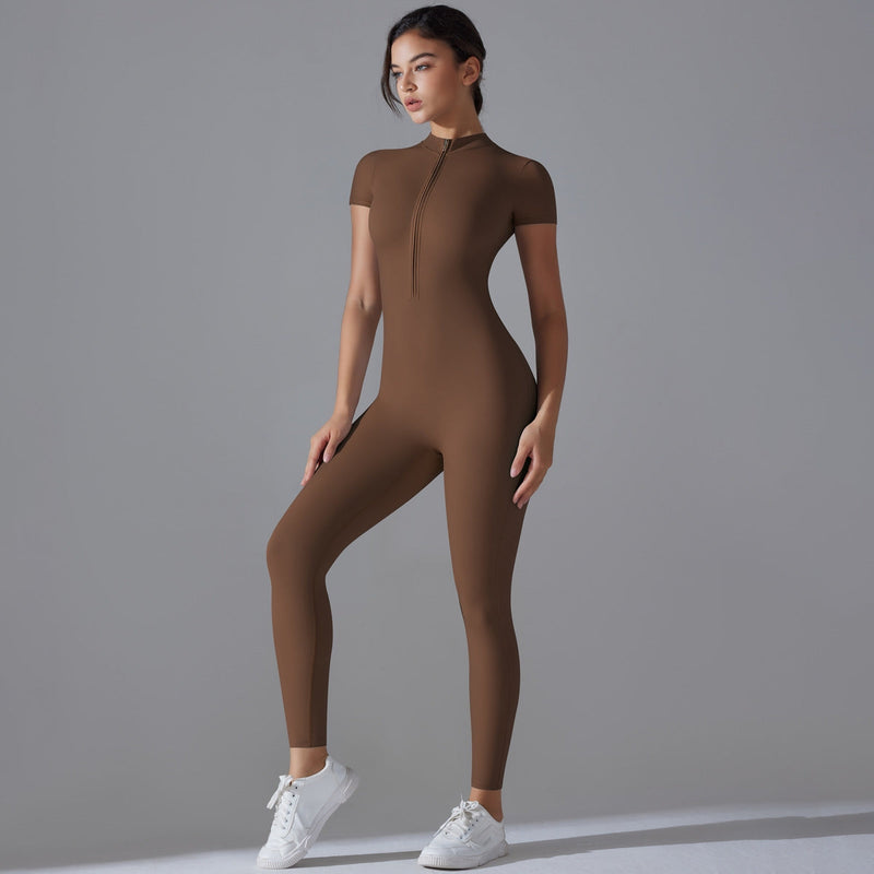 CN Shanghai Jumpsuit – Dynamik und Eleganz