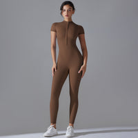 CN Shanghai Jumpsuit – Dynamik und Eleganz