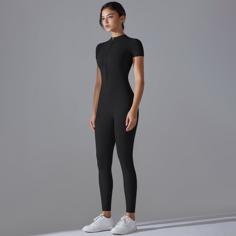 CN Shanghai Jumpsuit – Dynamik und Eleganz