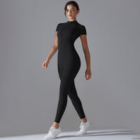 CN Shanghai Jumpsuit – Dynamik und Eleganz