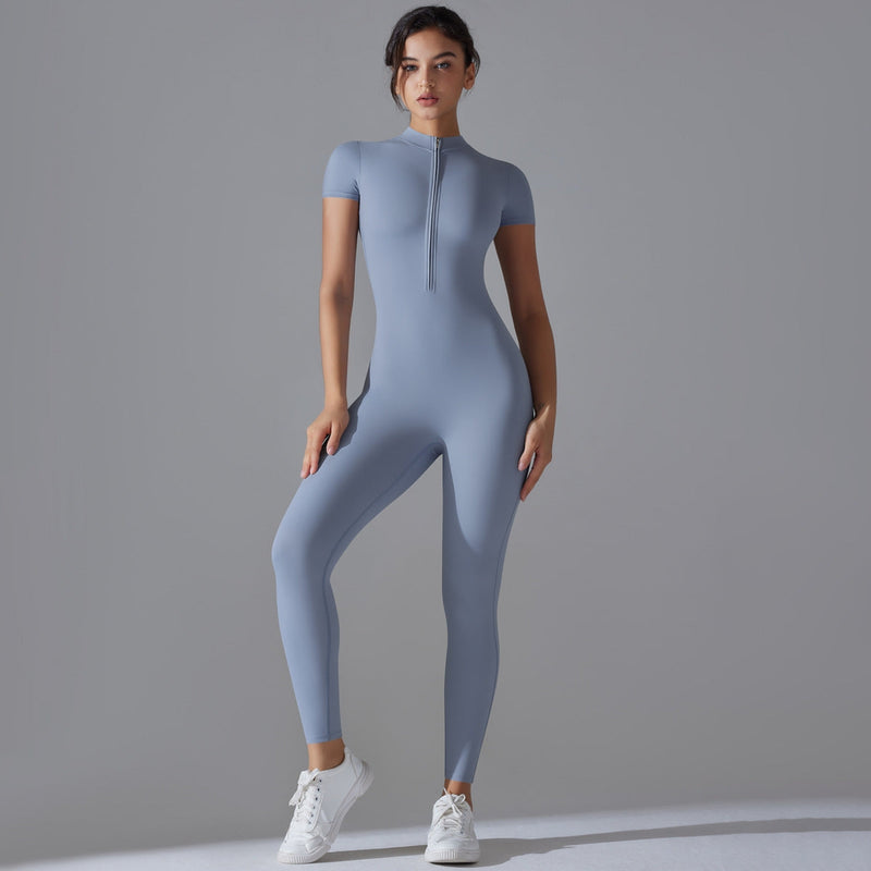 CN Shanghai Jumpsuit – Dynamik und Eleganz