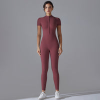 CN Shanghai Jumpsuit – Dynamik und Eleganz