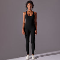 EG Cleopatra Jumpsuit – Eleganz und Formgebung