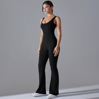 HU Budapest Jumpsuit – Eleganz in Bewegung