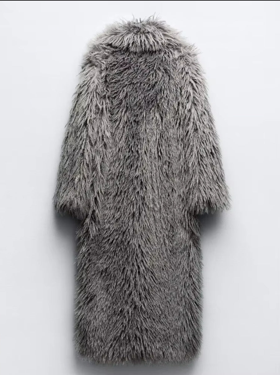 Celia -  Faux Fur Mantel