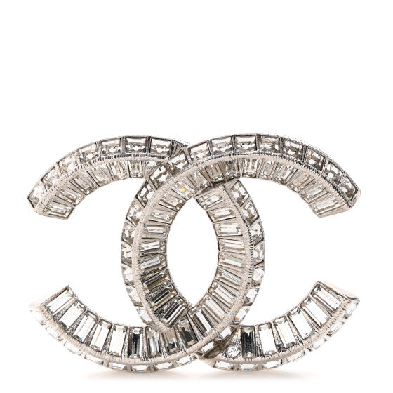 Kristallbesetzter Anstecker aus Edelstahl